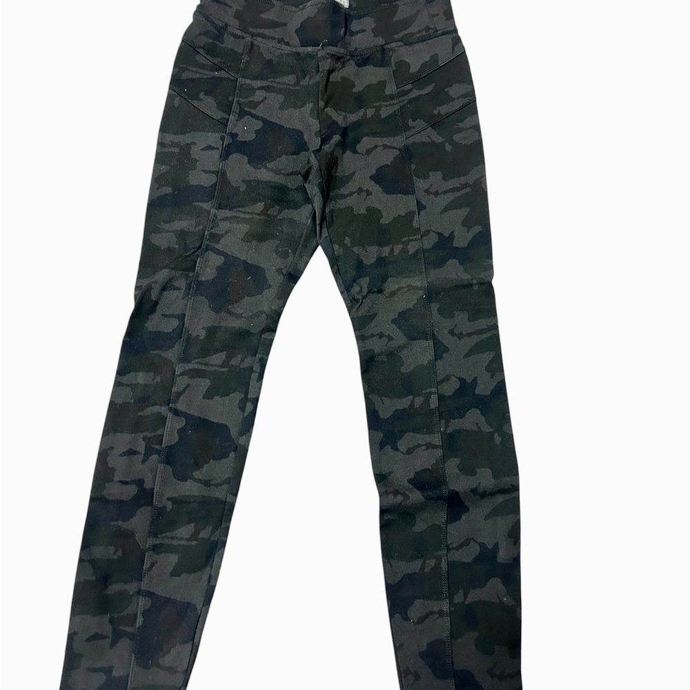 New York & Company Soho Jeans Camo Leggings